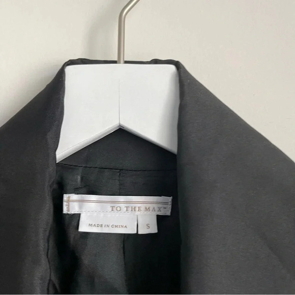 To The Max black satin open front belted trench coat size small - Picture 5 of 15